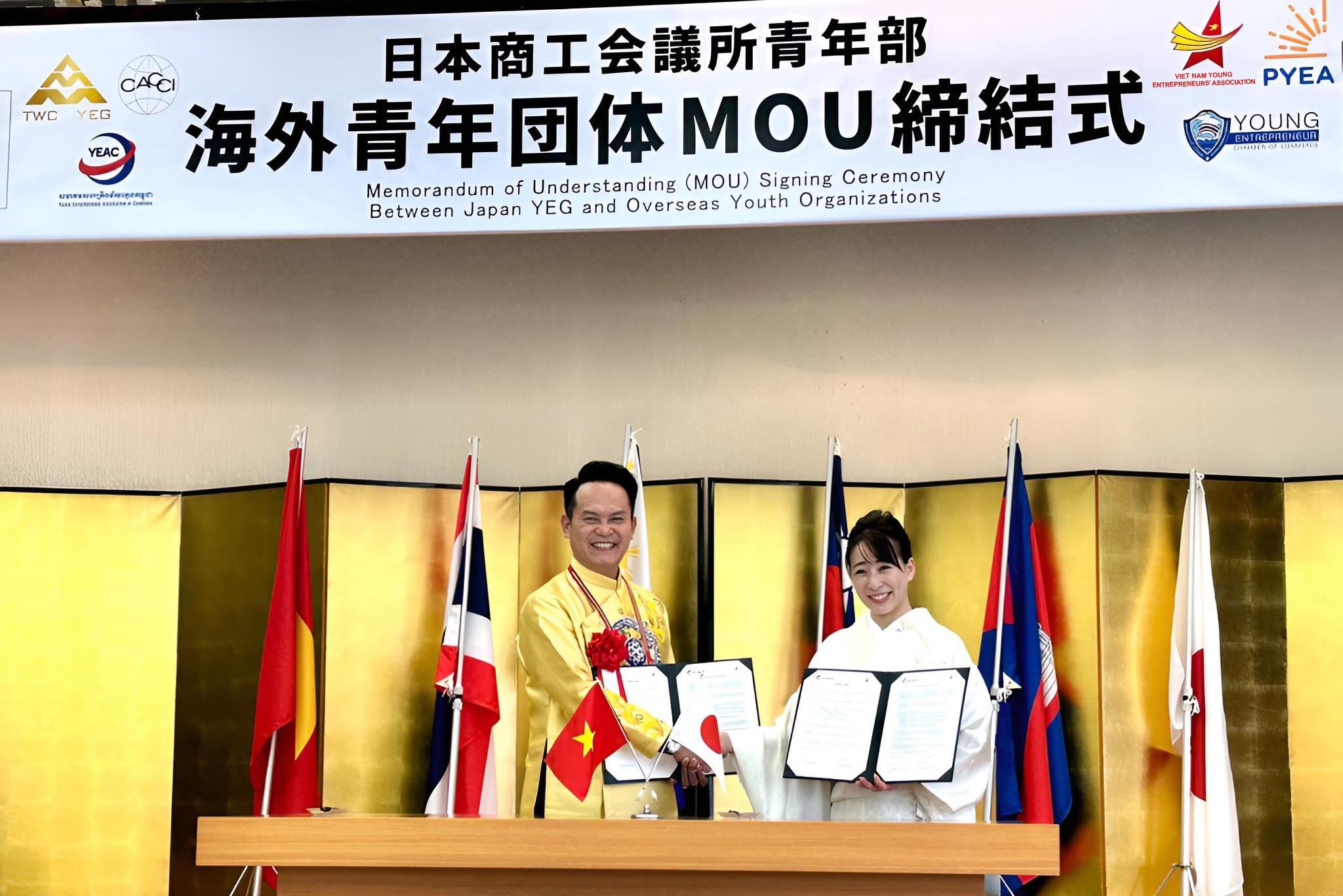 Hội Doanh nhân trẻ Việt Nam ký kết thỏa thuận hợp tác với Hội Doanh nhân trẻ Nhật Bản