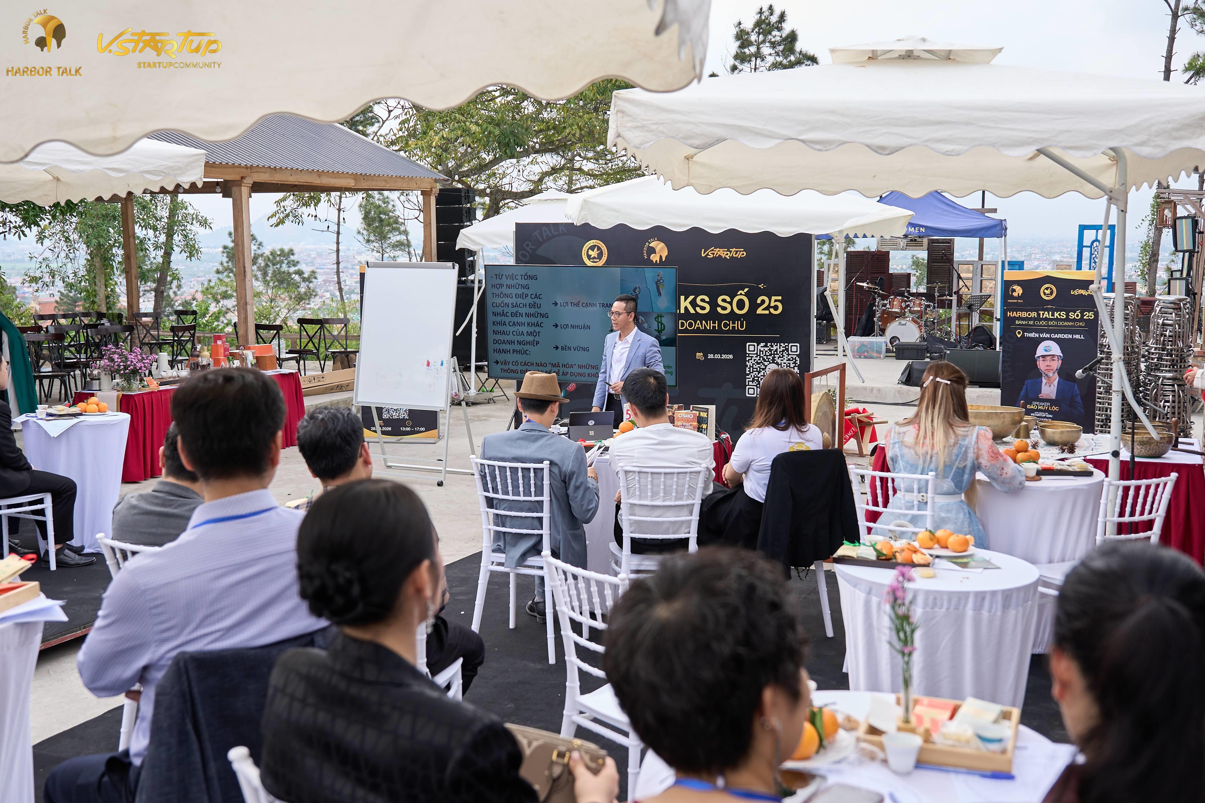 Hội Doanh nhân trẻ Hải Phòng tham dự Harbor Talks số 25 Chủ đề - Bánh xe cuộc đời doanh chủ