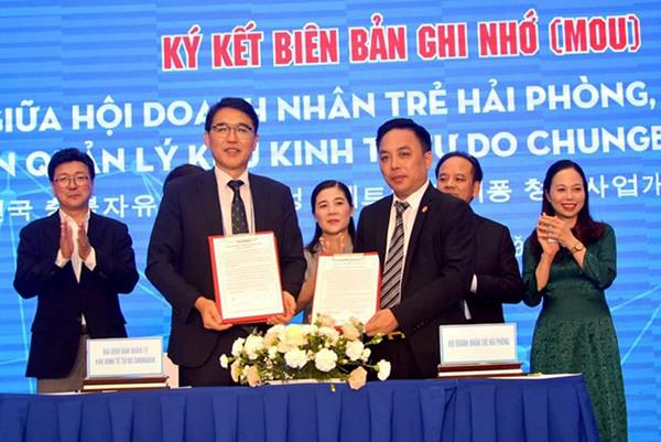 Hội Doanh nhân trẻ Hải Phòng ký kết biên bản ghi nhớ hợp tác với Ban quản lý Khu kinh tế tự do Chungbuk