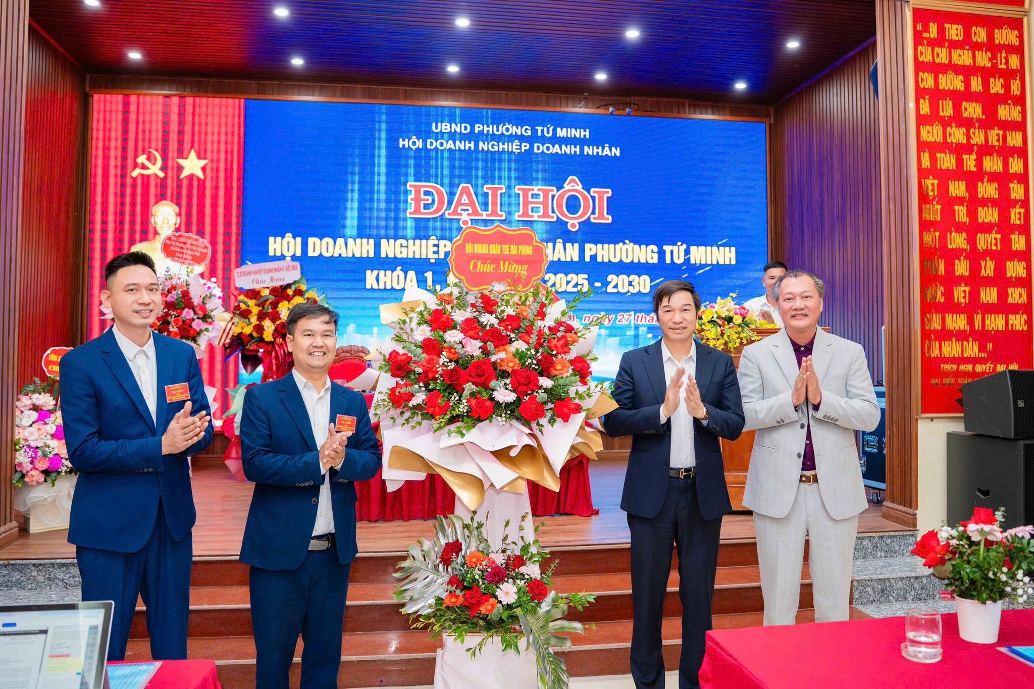 Hội Doanh nhân trẻ Hải Phòng chúc mừng Đại hội lần thứ nhất Hội Doanh nghiệp, Doanh nhân phường Tứ Minh, nhiệm kỳ 2025-2030