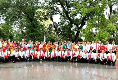 Hội Doanh nhân trẻ Hải Phòng rạng rỡ trong khối diễu hành Kỷ niệm 70 năm Ngày Giải phòng Thành phố (13/5/1955 - 13/5/2025)