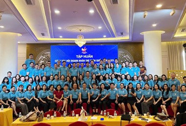 Hội Doanh nhân trẻ Hải Phòng tham dự Chương trình tập huấn Công tác Hội Doanh nhân trẻ toàn quốc năm 2025 tại Khánh Hòa