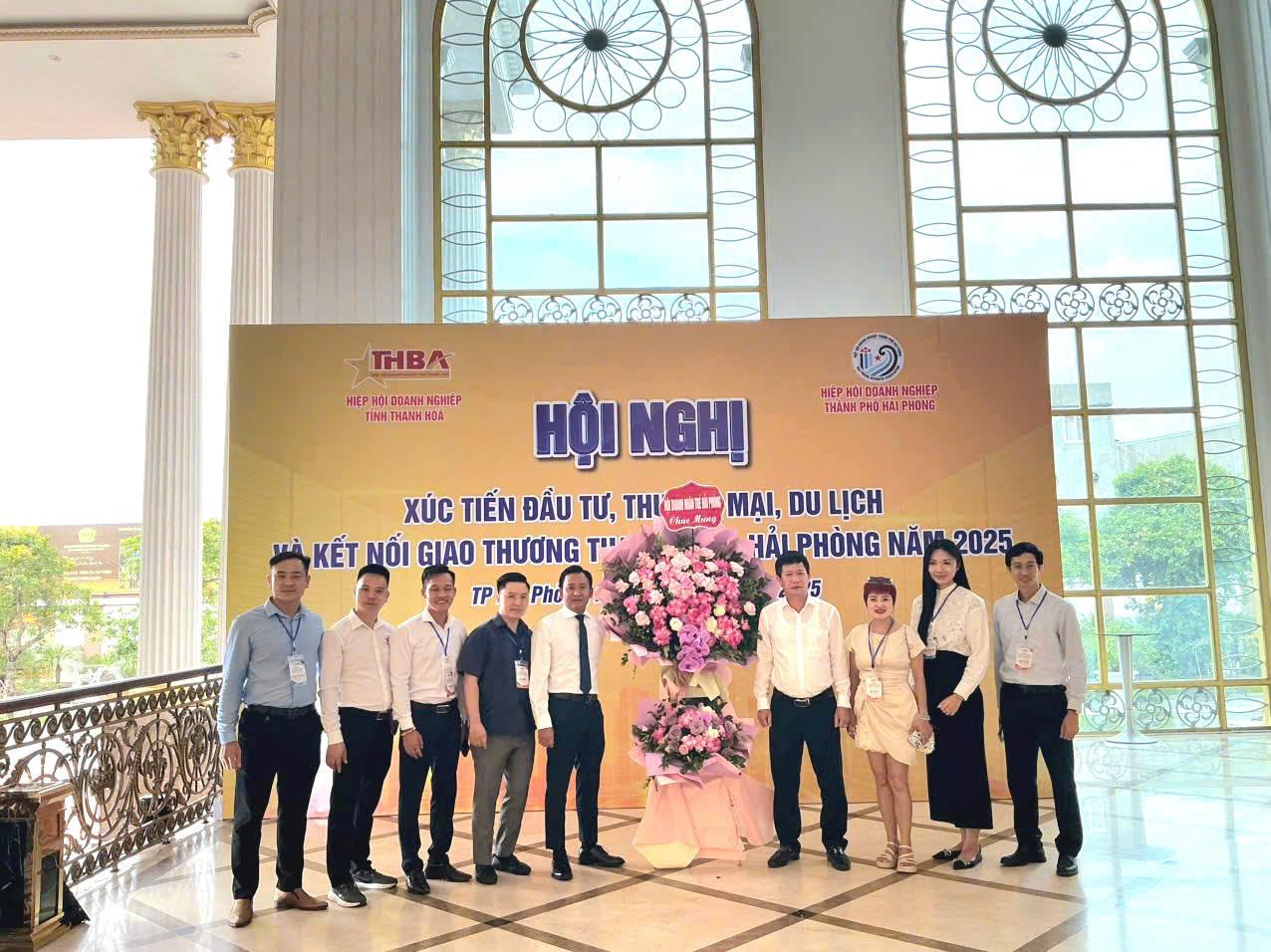 HỘI DOANH NHÂN TRẺ HẢI PHÒNG THAM DỰ HỘI NGHỊ XÚC TIẾN ĐẦU TƯ, THƯƠNG MẠI VÀ KẾT NỐI GIAO THƯƠNG HẢI PHÒNG – THANH HÓA NĂM 2025